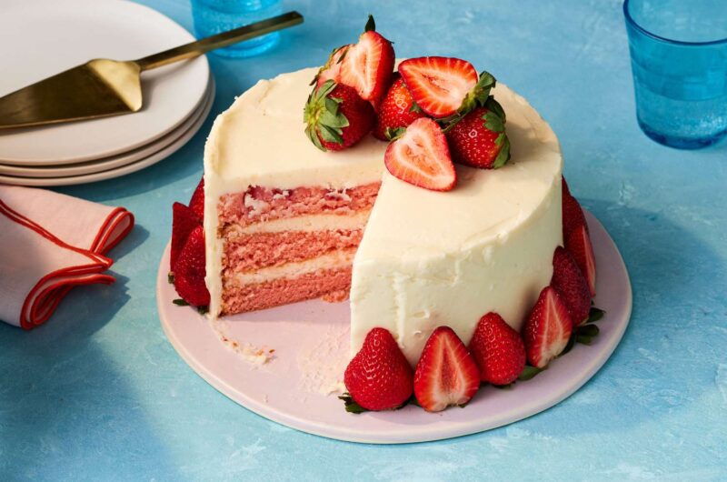 Strawberry Vanilla Cake Recipe